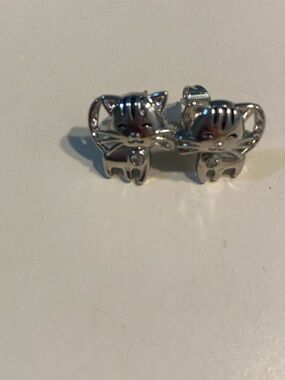 Cute silver plated kitty studs